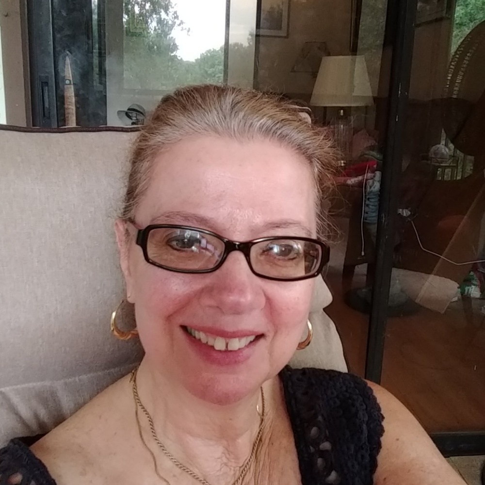 Meet your Posher, Debbie